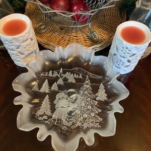 Holiday Pedestal Plate,Christmas Story Footed Bon Bon Christmas Story by MIKASA